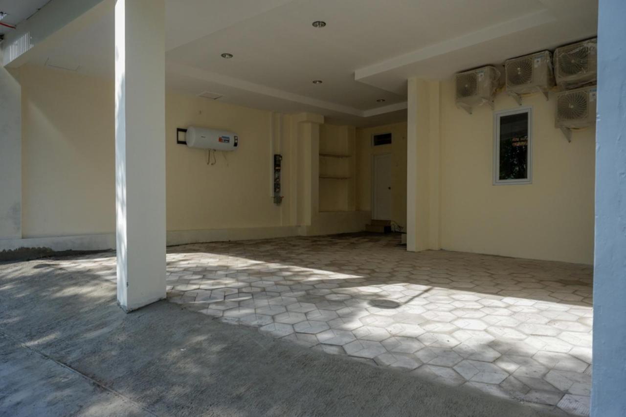 Reddoorz Near Ambarrukmo Plaza Mall 2* Yogyakarta