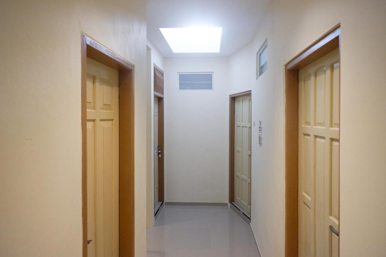 Hotel Reddoorz Near Ambarrukmo Plaza Mall Yogyakarta
